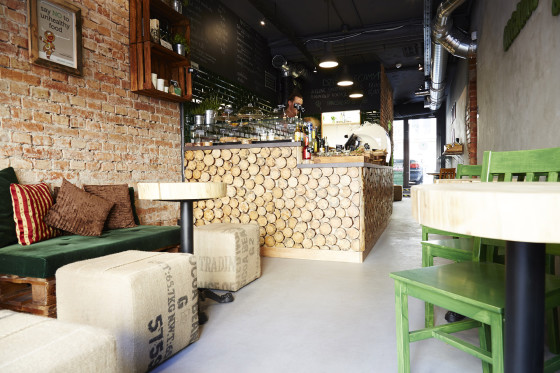 Organic Coffee_wnetrze gora