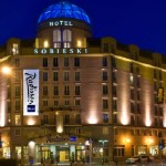 Warszawa: pobyt dla 2 osób lub rodziny ze śniadaniem, fitness i więcej od 219 zł w Hotelu Radisson Blu Sobieski 4*