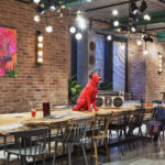 Moxy Hotels świętuje otwarcie setnego hotelu w regionie Europy, Bliskiego Wschodu i Afryki